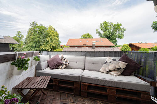 Netter Ostbalkon - 