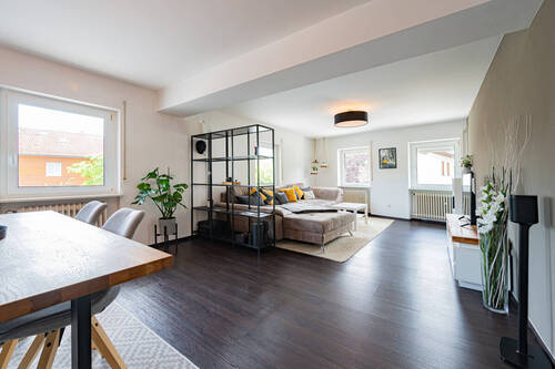 Großer Wohn-Essbereich - 3 Zimmer Etagenwohnung zum Kaufen in Oberhaching