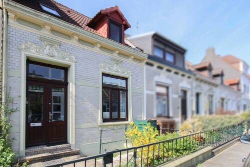 Außenansicht - Charmantes Reihenmittelhaus mit sonnigem Garten in Bremen-Gröpelingen