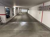 Einfahrt Tiefgarage - Garage, Stellplatz in Düsseldorf zur Miete