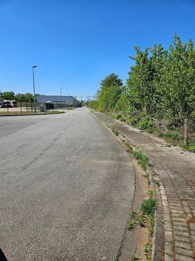Blick von der Sackgasse - Gewerbegrundstücke direkt an der Havel in Brandenburg