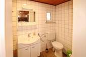 Badezimmer (Anbau 2) - 
