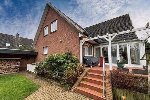 Rückseite - 5 Zimmer Einfamilienhaus zum Kaufen in Elmenhorst