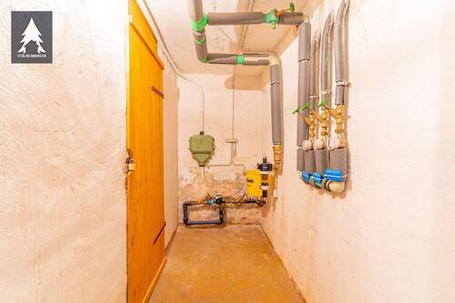 Kellerflur zum persönlichen Keller - 