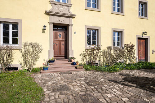 Eifeler Bauernhaus - 8 Zimmer Einfamilienhaus zum Kaufen in Peffingen