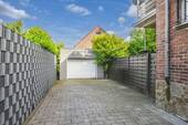 Garage - 7 Zimmer Einfamilienhaus zum Kaufen in Aachen
