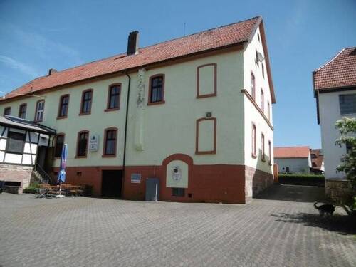 Rückseite Haupthaus/Innenhof - Hotel, Pension, Gasthof in Hilders