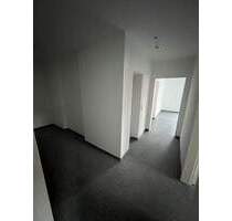 Helle 4-Zimmer Wohnung mit Balkon zu vermieten - Stadtallendorf