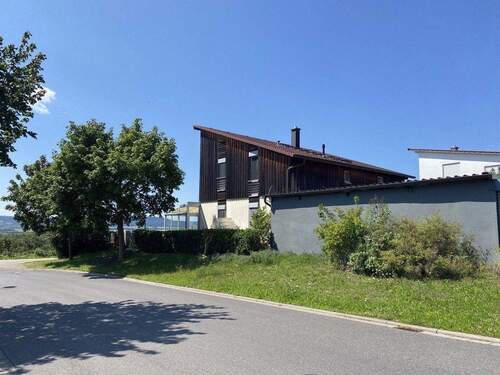 Haus - Osten mit Carport - 6 Zimmer Einfamilienhaus in Zeil am Main