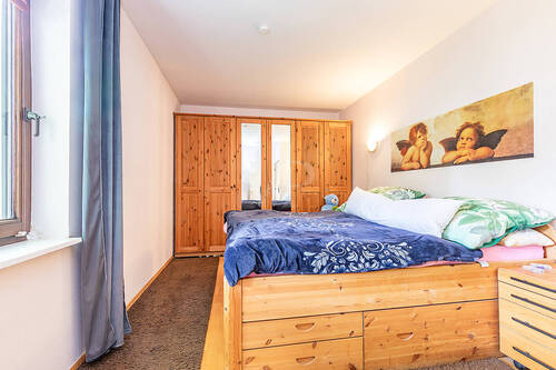 Zimmer 2 - 