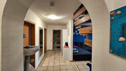 Diele - Sicht Richtung Bad - 