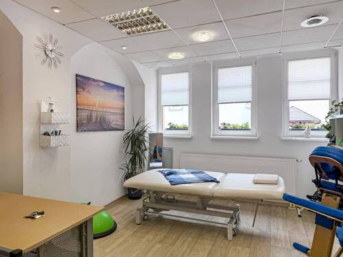 Gewerberäume - Mehrfamilienhaus, Wohnhaus in Leutenberg zum Kaufen