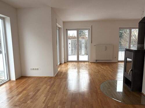 Wohn-/Esszimmer EG - 