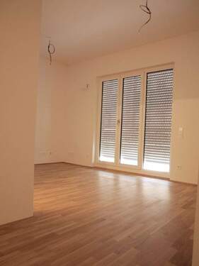 Wohnzimmer - Etagenwohnung mit 50,00 m&sup2; in Frankfurt zur Miete