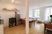 offenes Wohnzimmer - 3 Zimmer Etagenwohnung in Leipzig