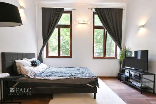 1. OG Wohn-Schlafraum _ - 7 Zimmer Mehrfamilienhaus, Wohnhaus zum Kaufen in Köln