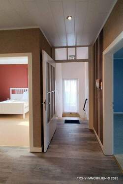 Eingang - Flur - 3 Zimmer Etagenwohnung zur Miete in Morshausen