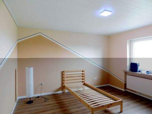 Schlafzimmer 1 - Etagenwohnung mit 92,00 m&sup2; in Morshausen zur Miete