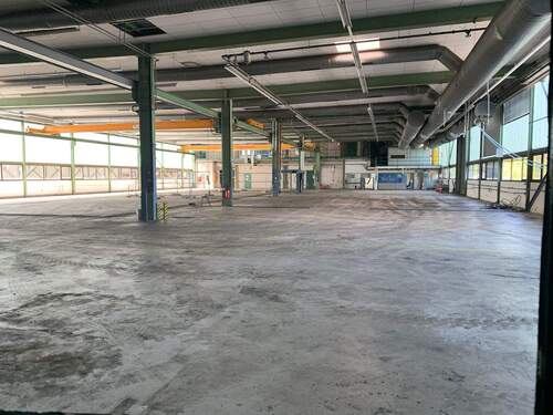 B3.jpg - Vielseitig nutzbare Halle mit Büroanteil zu vermieten