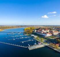 Schönes Hotel direkt am Wasser mit Blick auf den Yachthafen zu verkaufen - Kamien Pomorski