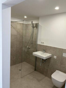 Beispielbild Badezimmer - 