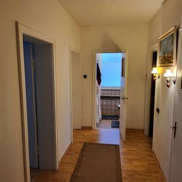 Flur - Etagenwohnung mit 75,00 m² in Hildesheim zur Miete
