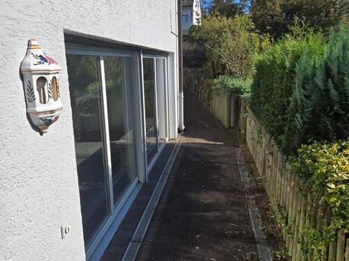 Zugang zum Souterrain v. außen - 4 Zimmer Etagenwohnung zur Miete in Hagen