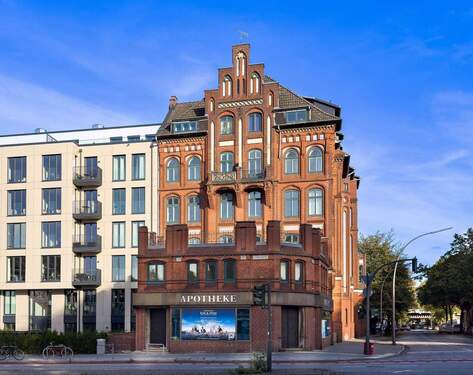 Hausansicht - Helles Gründerzeit-Unikat mit attraktiven Balkon in zentraler Lage!