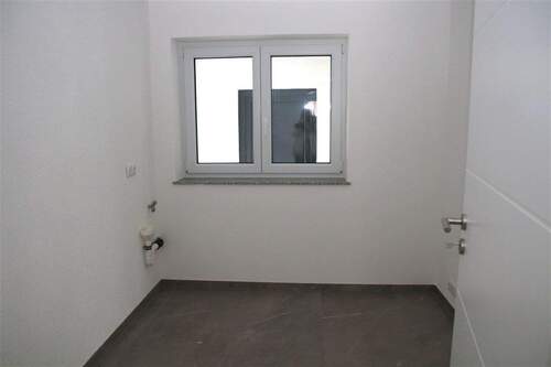 Hausarbeitsraum /Büro - 