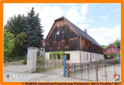 Südostansicht Wohnhaus - Großzügiges Wohnhaus vereint ländlichen Charme mit zahlreichen Nutzungsmöglichkeiten