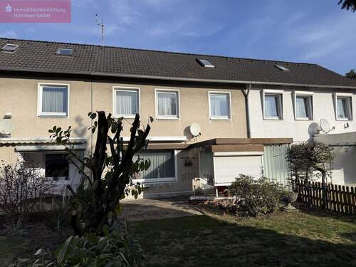 Rückwärtige Ansicht - Komfortables Wohnen in ruhiger Lage