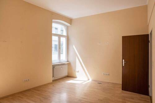 Wohnung nicht modernisiert - Gewerbeobjekt (Büro, Produktion, Verkauf) in Bonn zum Kaufen