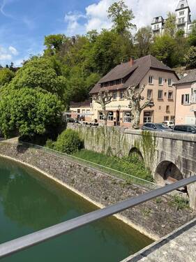 IMG_3534.jpeg - Zweifamilienhaus mit gut vermieteten Gewerbe und zusätzlichen Bauplatz im Hang