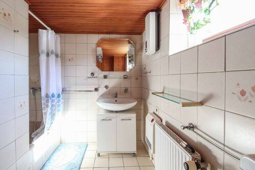Badezimmer UG - 