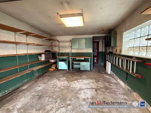 Garage - 