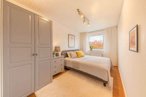 Jugend virtuell möbliert - 