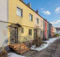 Sanierungsbed. Reihenmittelhaus mit Garten und Garage - Schwanstetten Leerstetten