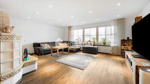 1. OG Wohnzimmer 1 - Einfamilienhaus mit 267,00 m&sup2; in Illertissen zum Kaufen