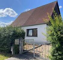 Doppelhaushälfte mit großem Potenzial auf schönem Grundstück! - Leipzig Meusdorf