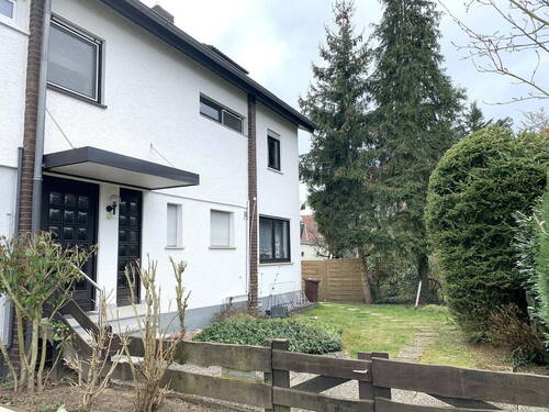 Frontseite - 5 Zimmer Reihenendhaus zum Kaufen in Hanau