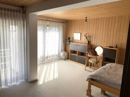 Zimmer 1 von 3 im OG - 