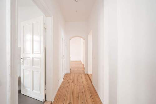 WE7 Flur - 4 Zimmer Etagenwohnung in Berlin