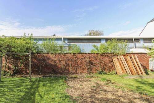 Bebauung linke Seite - 