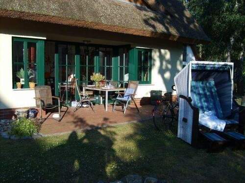 glowe 15.jpeg - Reetdachhaus am Strand bis 6 Pers Highlight der Woche unbeschwert zum feinsandigen Badestrand