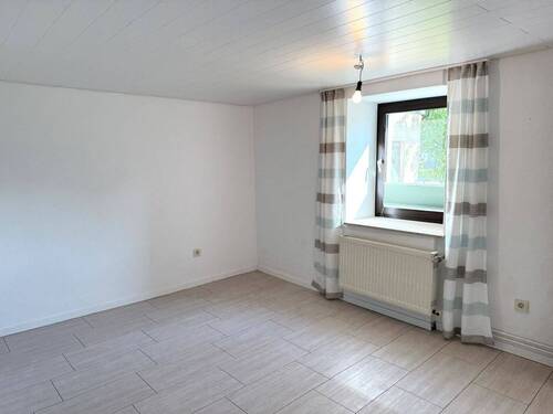 Schlafzimmer_EG - 