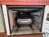 Garage mit elektischem Tor - 