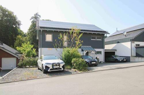 Außenansicht - Modernes Einfamilienhaus mit gehobener Ausstattung in idyllischer Lage in Leichlingen