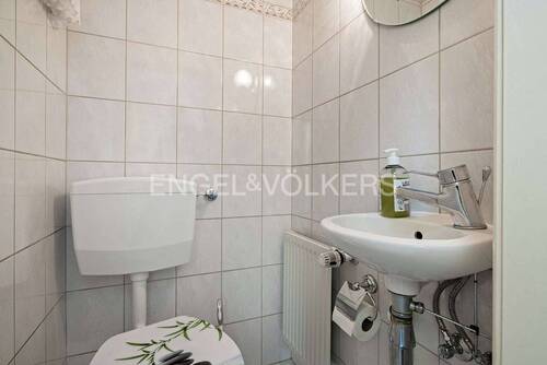 Gäste-WC Erdgeschoss - 