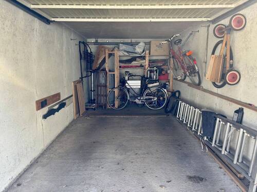 Garage - 