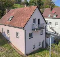 Einfamilienhaus mit Balkon in Randlage von Dürrmenz - Mühlacker